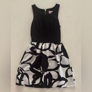 love...ady Black and White Floral Dress